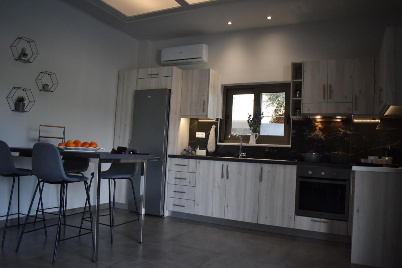 Athina'S Cozy House Apartment Sfakianalion Екстериор снимка